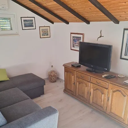 Njoko - Sea View & Private Parking Apartment *