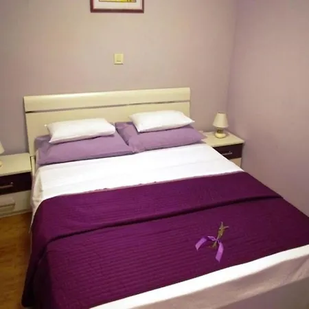 Njoko - Sea View & Private Parking * Prvic Sepurine