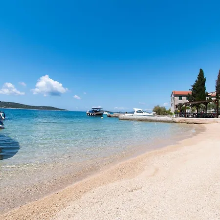 Njoko - Sea View & Private Parking Apartment *