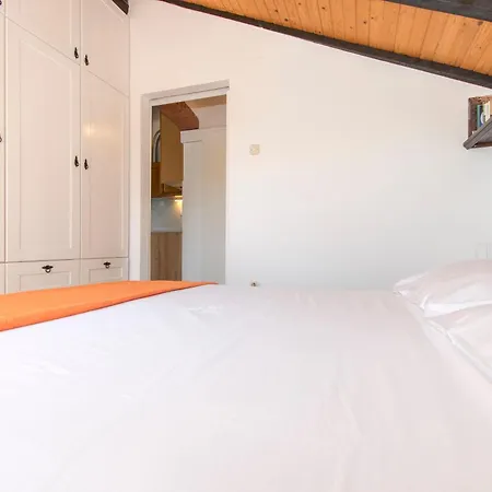Njoko - Sea View & Private Parking *