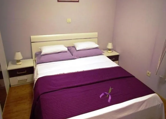 Njoko * פרוויץ' שפורינה