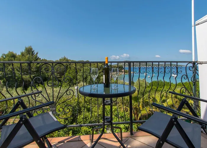 Njoko * פרוויץ' שפורינה