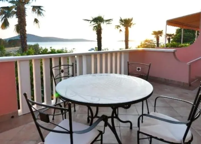 Njoko * פרוויץ' שפורינה